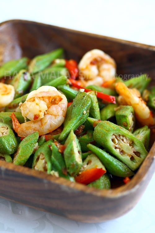 Sambal okra recipe with sambal, okra and shrimp.