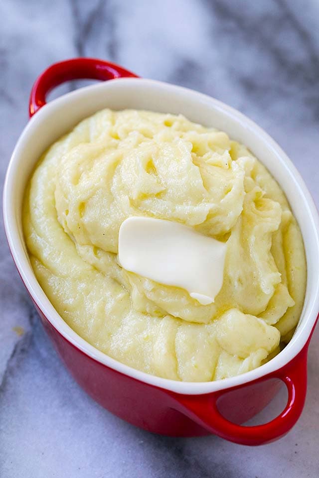 Mashed potatoes recipe made with yukon gold potatoes, butter, cream and salt.